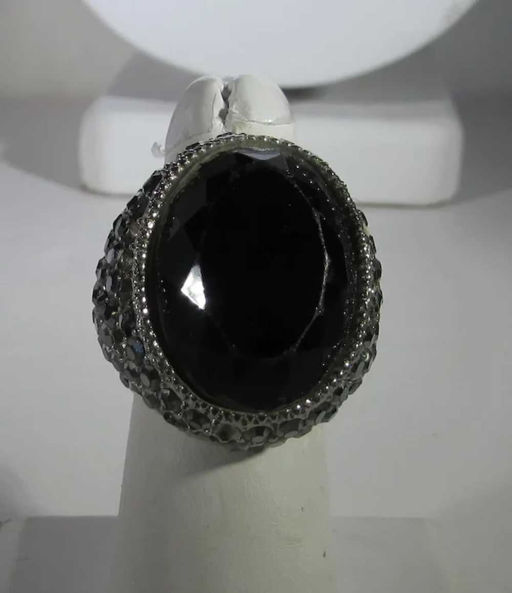 Vintage 1980's Costume Ring with Faux Onyx and Ma… - image 6