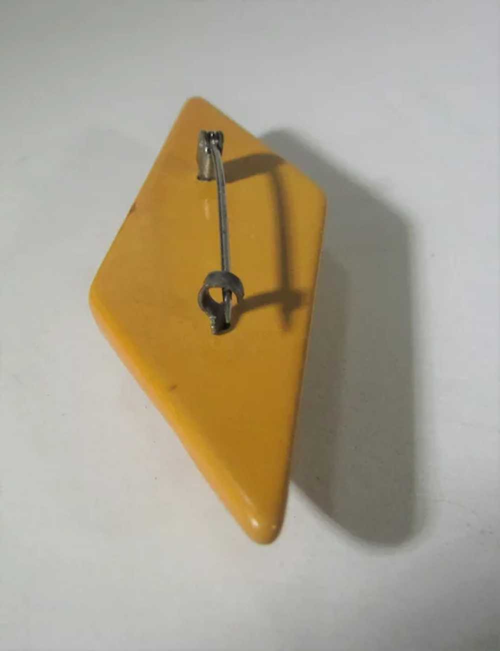 Bakelite Geometric Carved Pin In Yellow - image 5