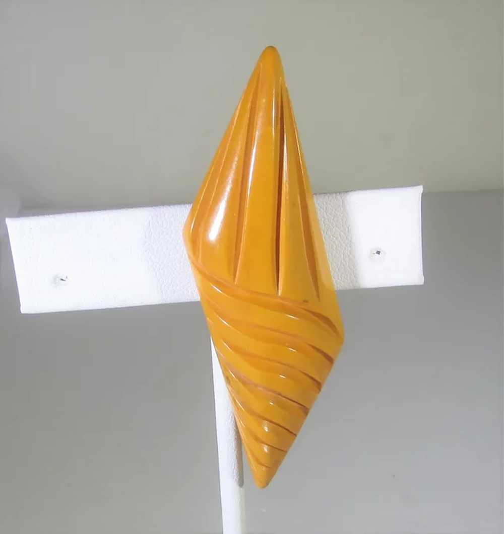 Bakelite Geometric Carved Pin In Yellow - image 7