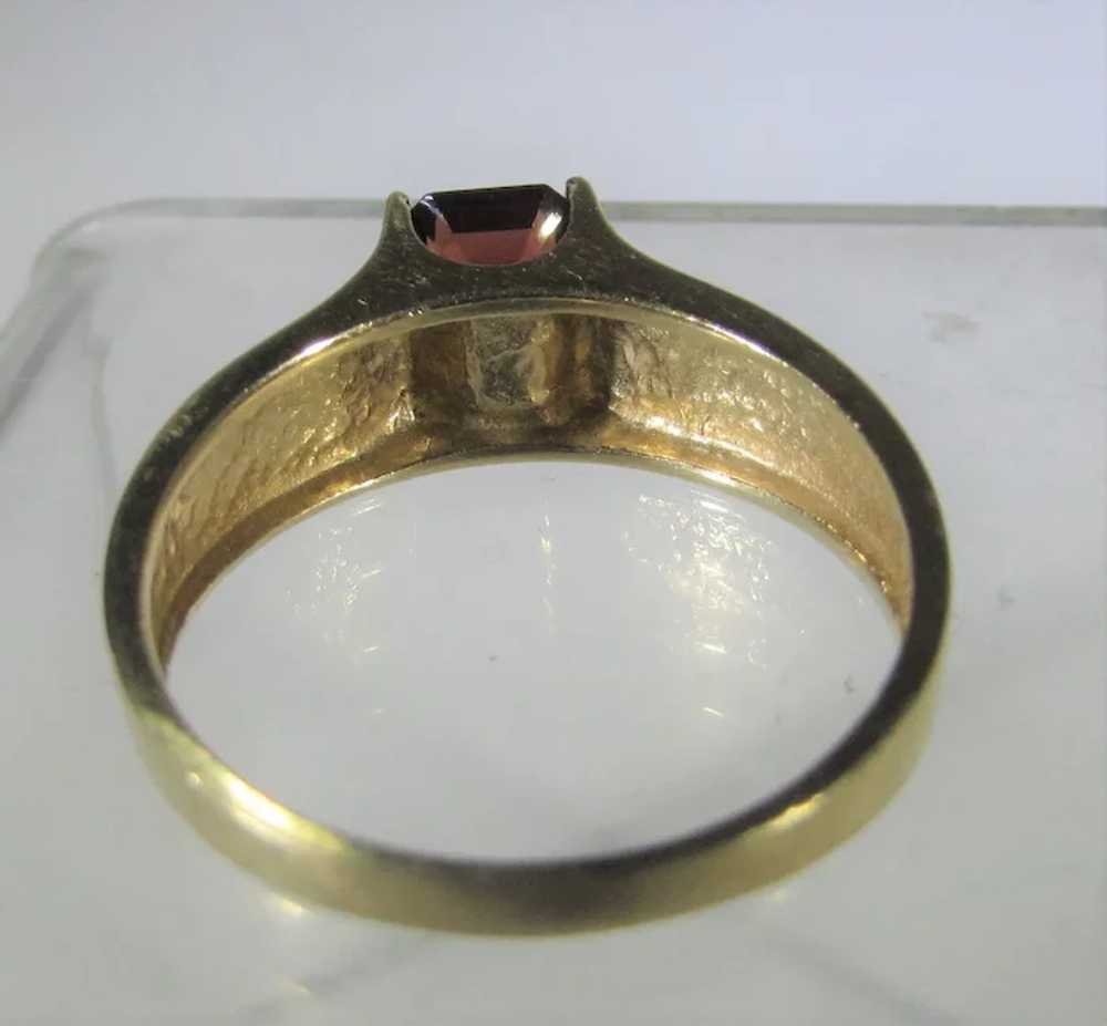 14 Karat Yellow Gold Modernist Garnet Ring - image 4