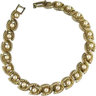 Vintage Goldtone Imitation Pearl Rope Edge Bracel… - image 1