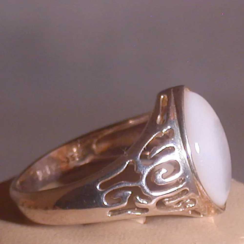 Mother Of Pearl and Sterling Silver Ladies Ring - image 2