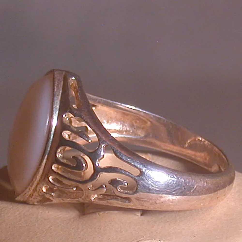 Mother Of Pearl and Sterling Silver Ladies Ring - image 3