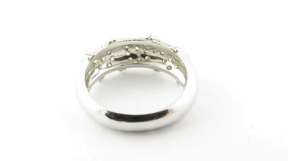 Vintage 18 Karat White Gold Diamond Ring Size 6.75 - image 6