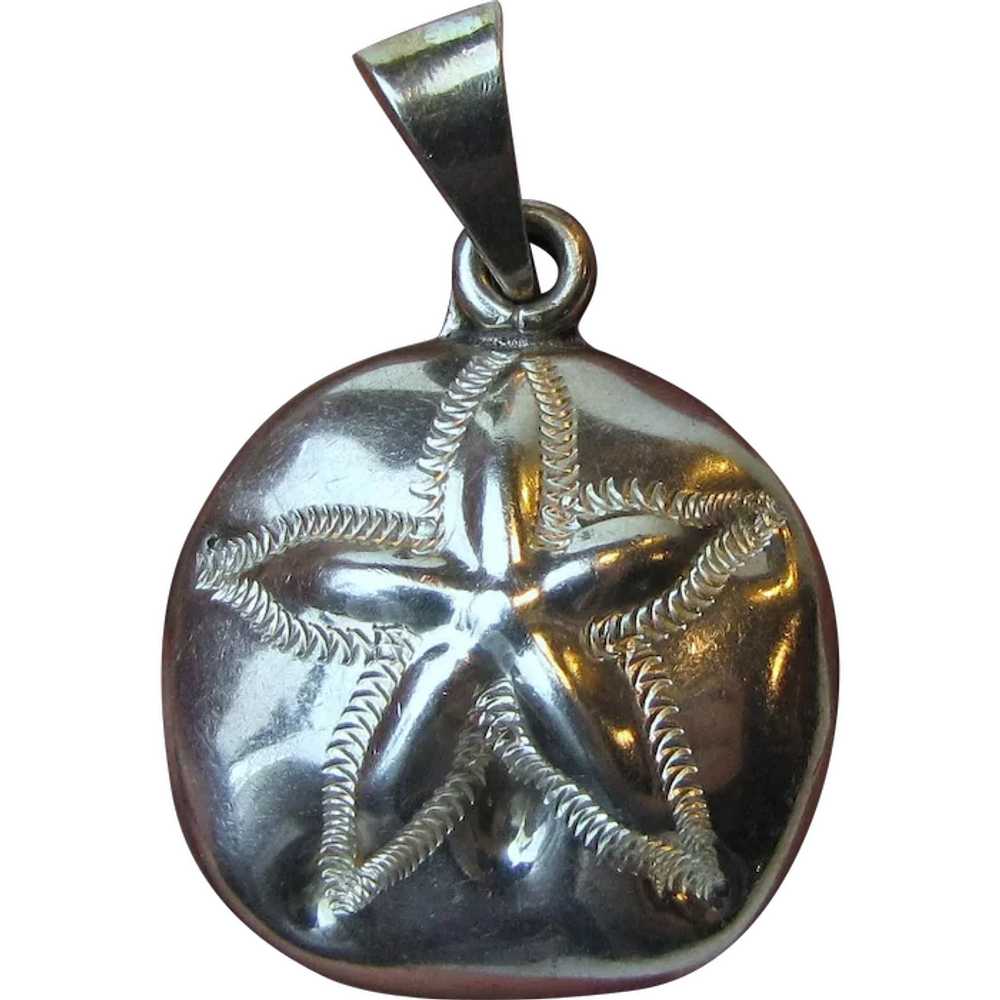 Large Sterling Silver Sand Dollar Pendant Grams Gem