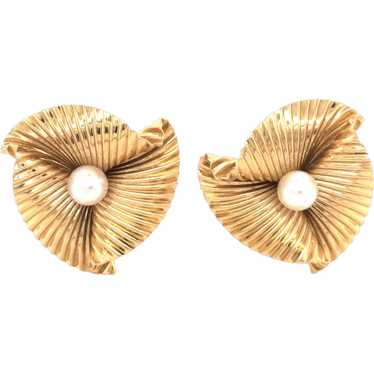 Cartier Retro 14K Yellow Gold Pearl Earring.