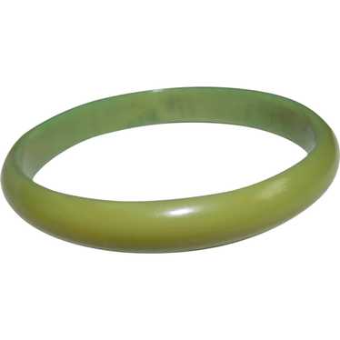 Green Pea Soup Bakelite Bangle Bracelet