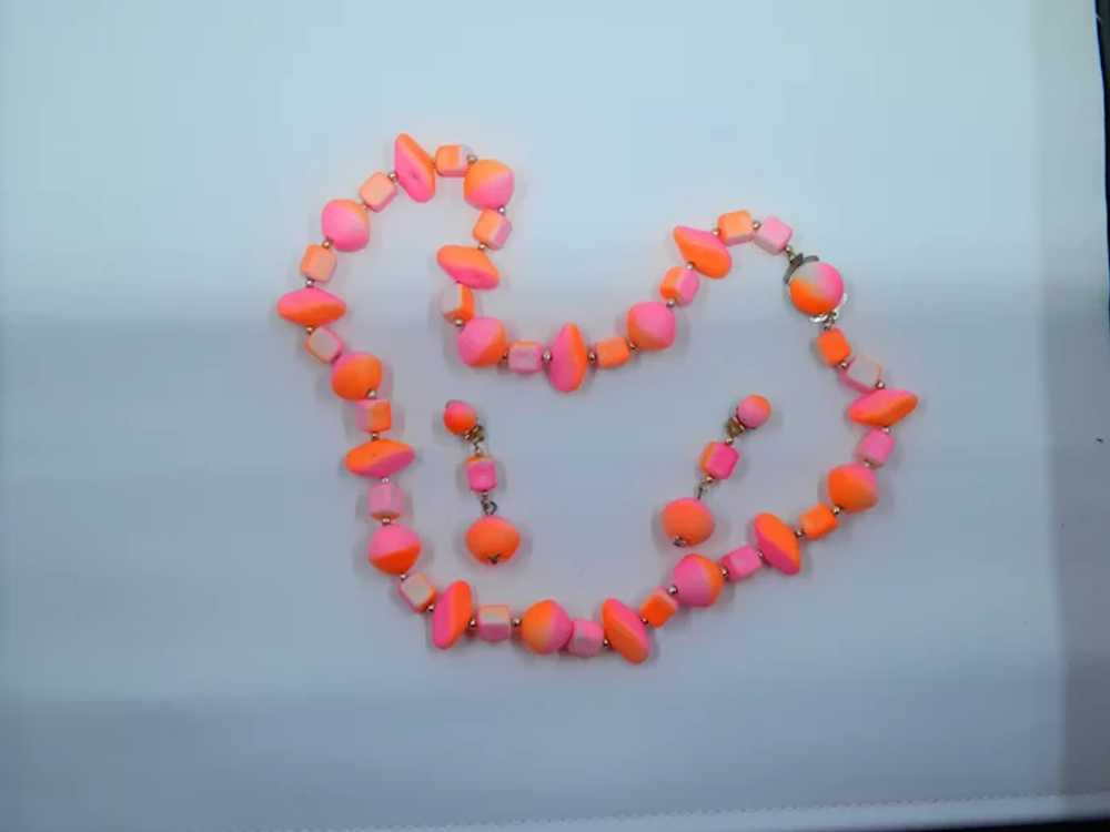 Hong Kong Import Florescent Pink and Orange Beade… - image 3