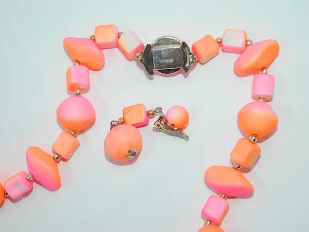 Hong Kong Import Florescent Pink and Orange Beade… - image 7