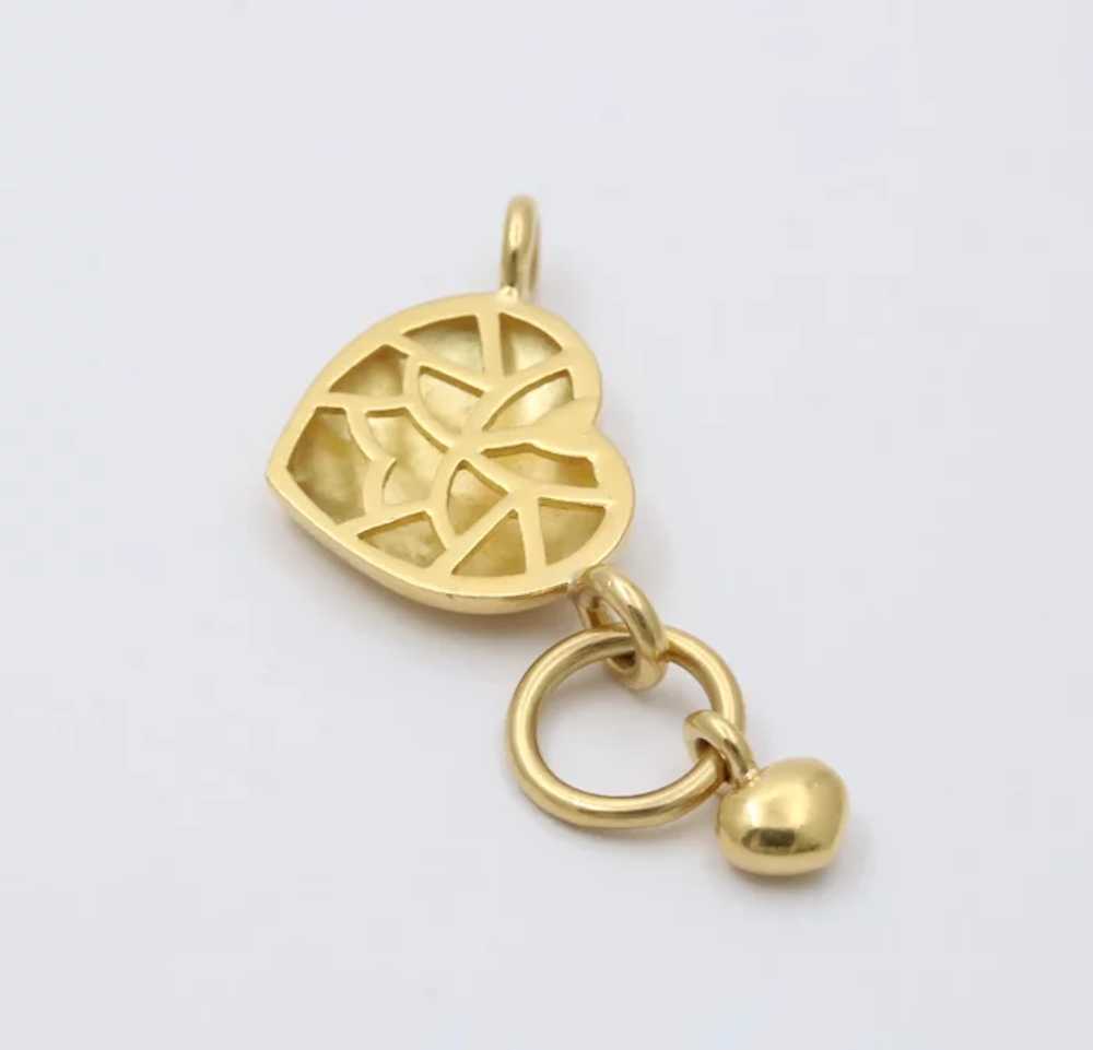 Cool Vintage Hearts 18K Yellow Gold Pendant Charm - image 7