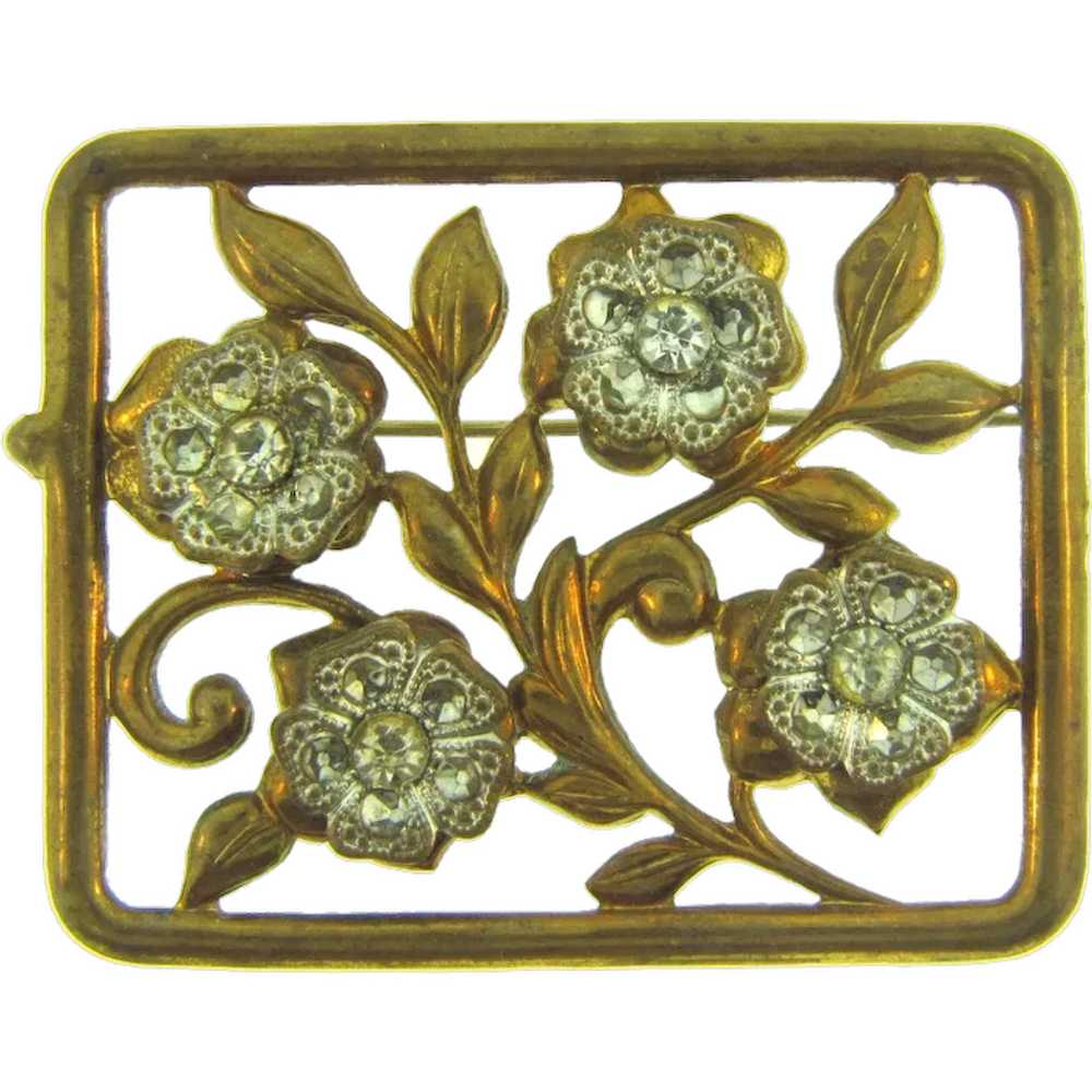 Vintage cut out floral Brooch with crystal rhines… - image 1