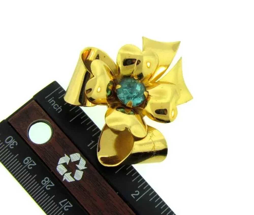 Signed Coro 1940's flower Brooch with center blue… - image 3