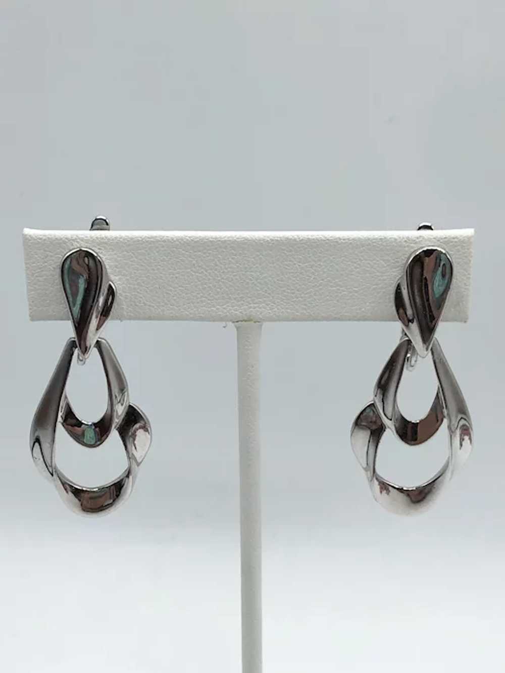 Vintage Trifari Drop Dangle Earrings - image 2