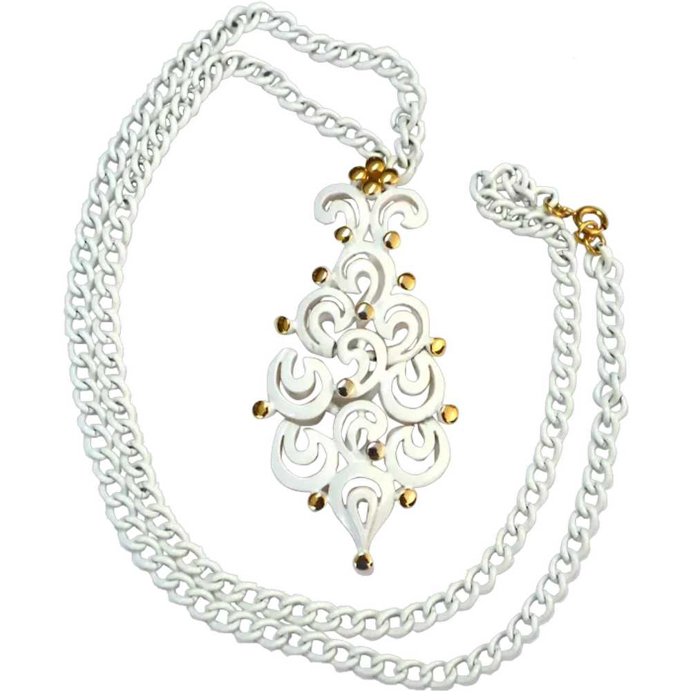MONET White BOHO Pendant and Necklace Chain - image 1