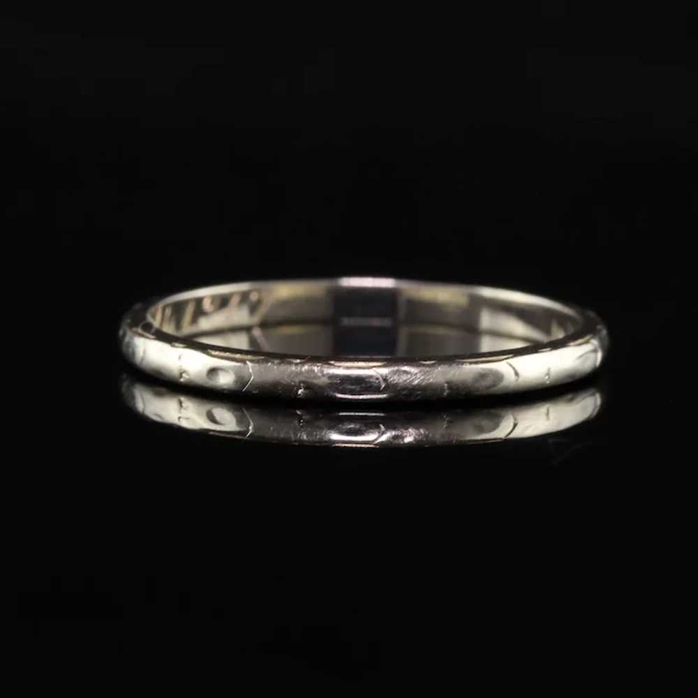 Antique Art Deco 18K White Gold Engraved Wedding … - image 3