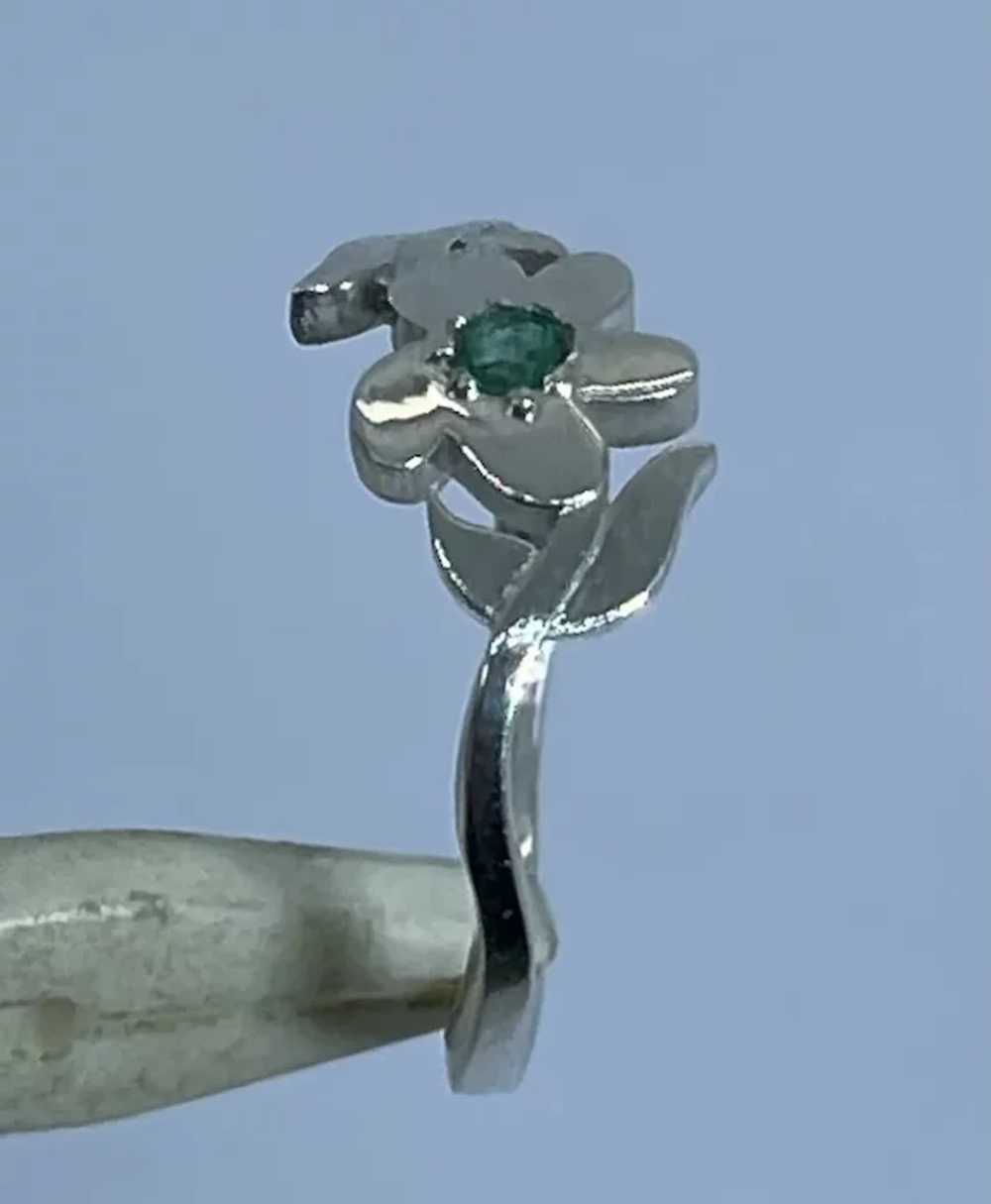 14k Hand Crafted Emerald Ring - image 3