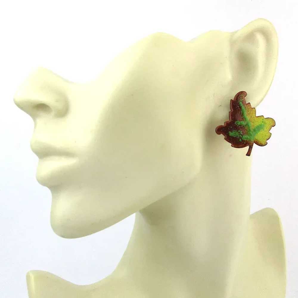 Vintage Enamel on Copper Leaf Set Pin Earrings Le… - image 4