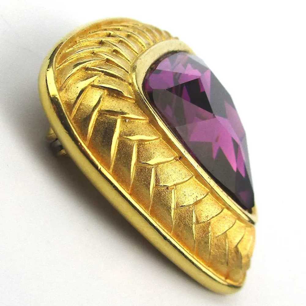 Signed SUNG Purple Glass Stone in Goldtone Pin Br… - image 2