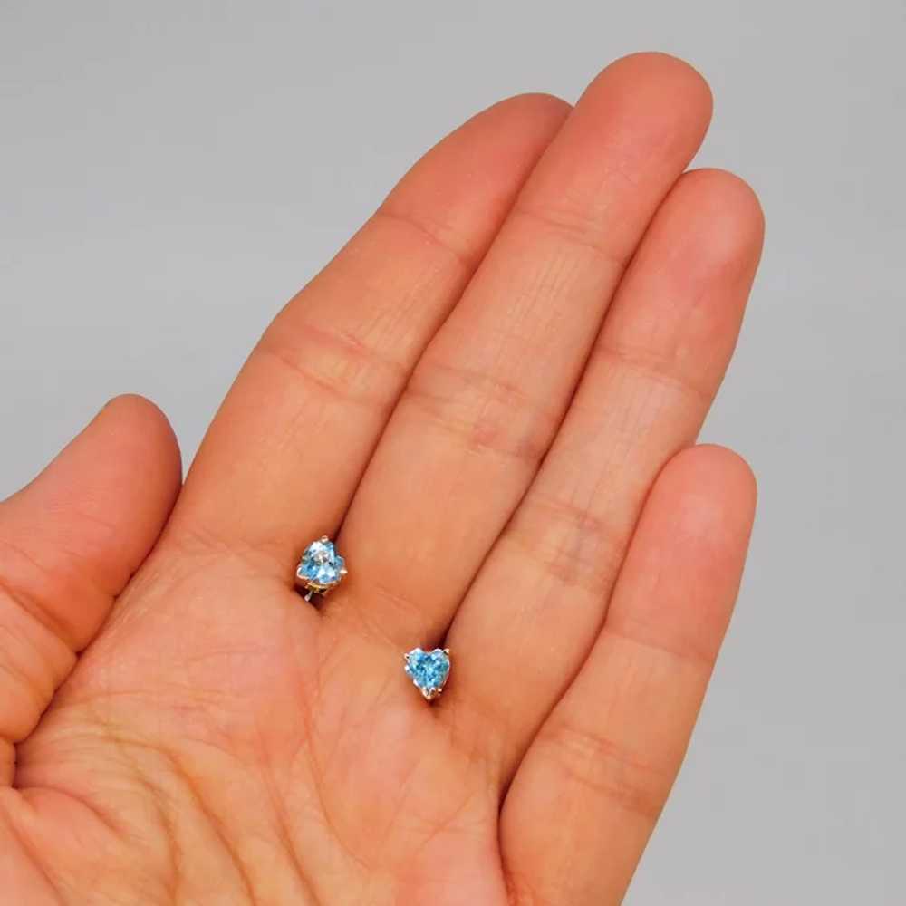 14k Yellow Gold Blue Topaz Heart Stud Earrings Es… - image 3