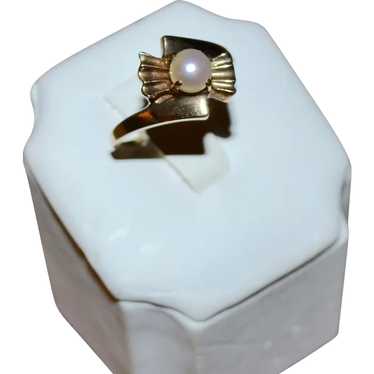 10K Gold Art Deco White Pearl Unusual Fan Shape R… - image 1