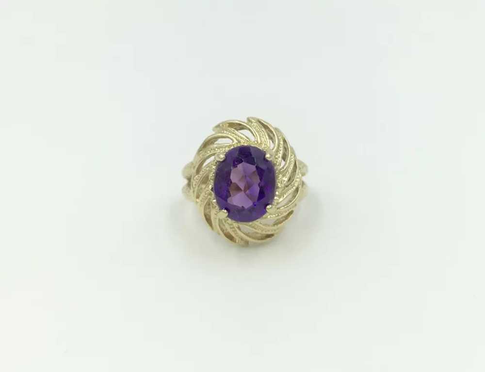 14K Yellow Gold Amethyst Purple Oval Gemstone Ring - image 2