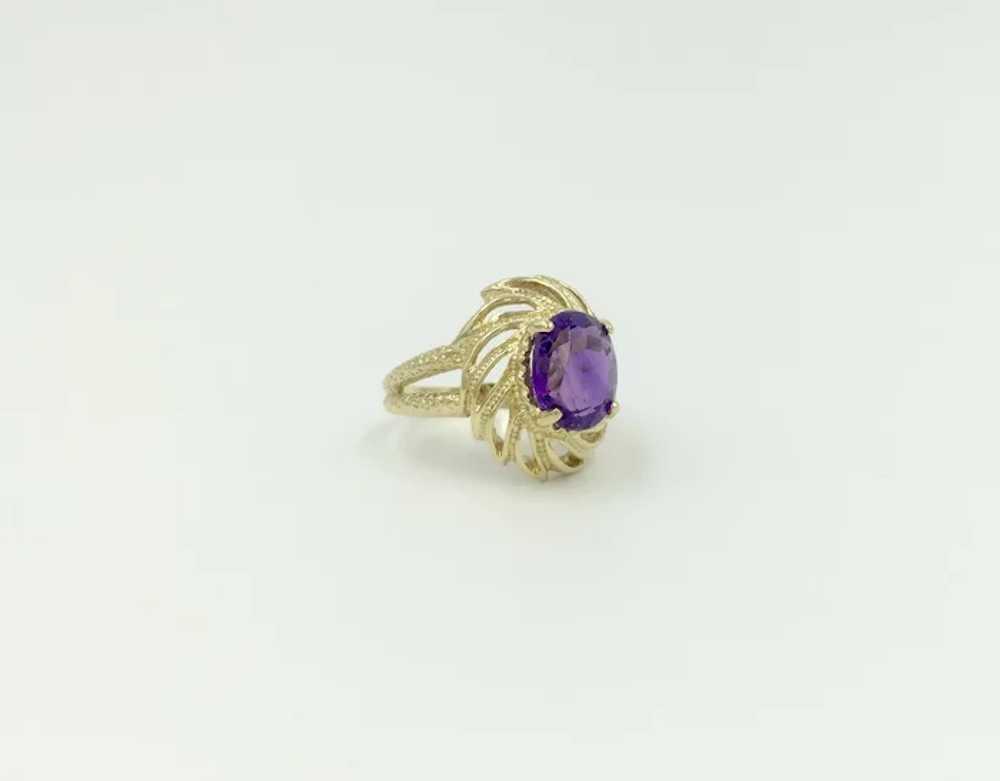 14K Yellow Gold Amethyst Purple Oval Gemstone Ring - image 3