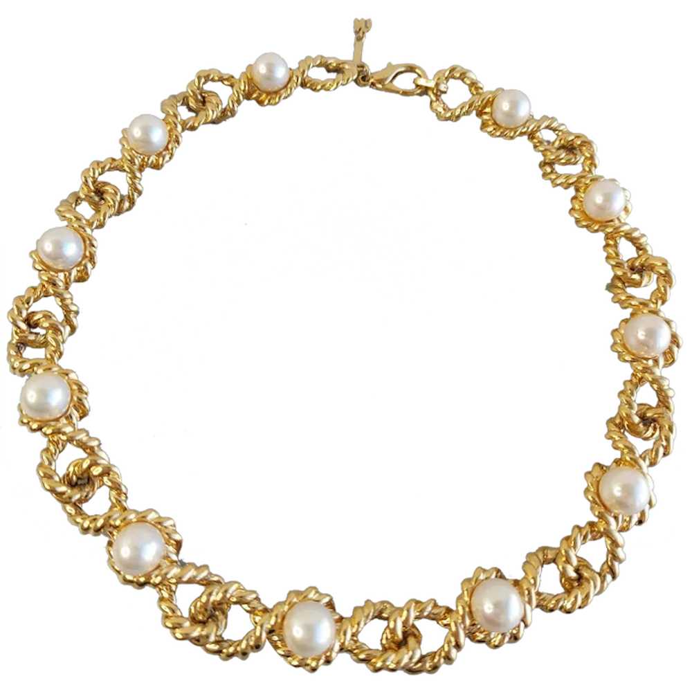 Dramatic Bold Faux White Pearl Strands Necklace