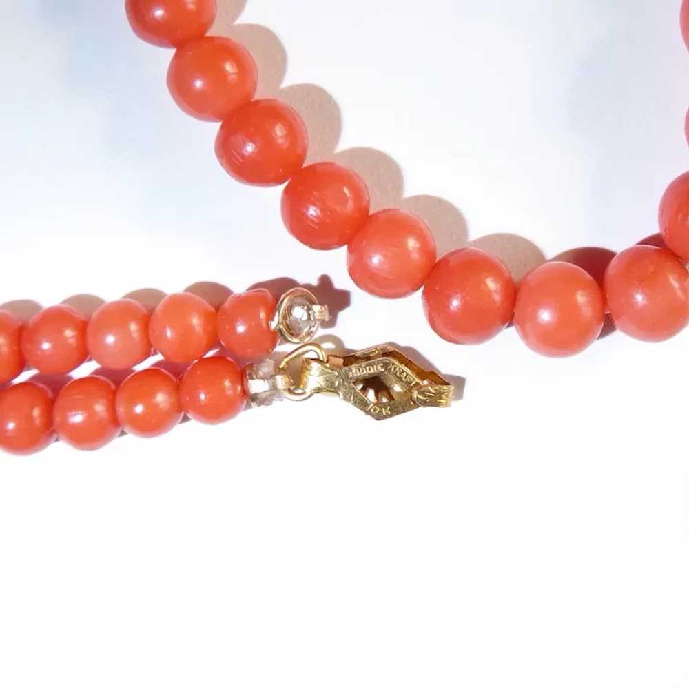 Salmon Coral Graduated Bead Necklace 10k Clasp - image 11