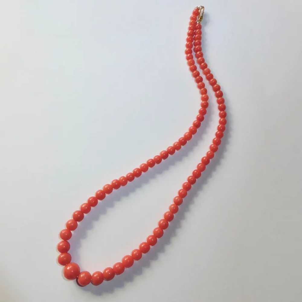 Salmon Coral Graduated Bead Necklace 10k Clasp - image 3