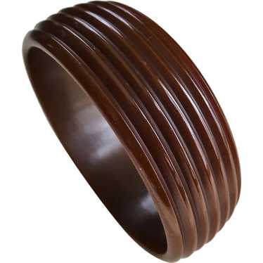 STUNNING Art Deco Deeply Carved Bakelite Bracelet,