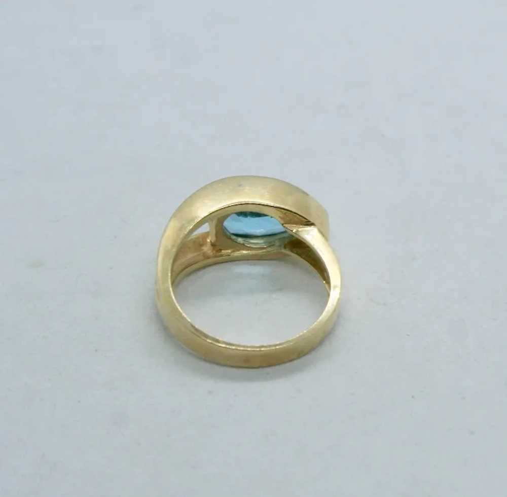 14k Gold Pear Shaped Blue Topaz Ring-Size 6.5 - image 2