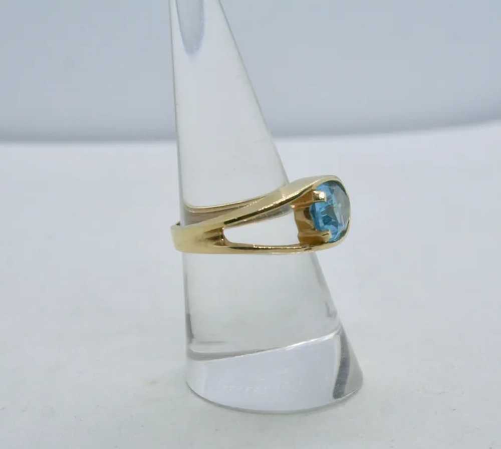 14k Gold Pear Shaped Blue Topaz Ring-Size 6.5 - image 4