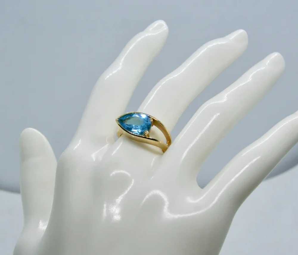 14k Gold Pear Shaped Blue Topaz Ring-Size 6.5 - image 5