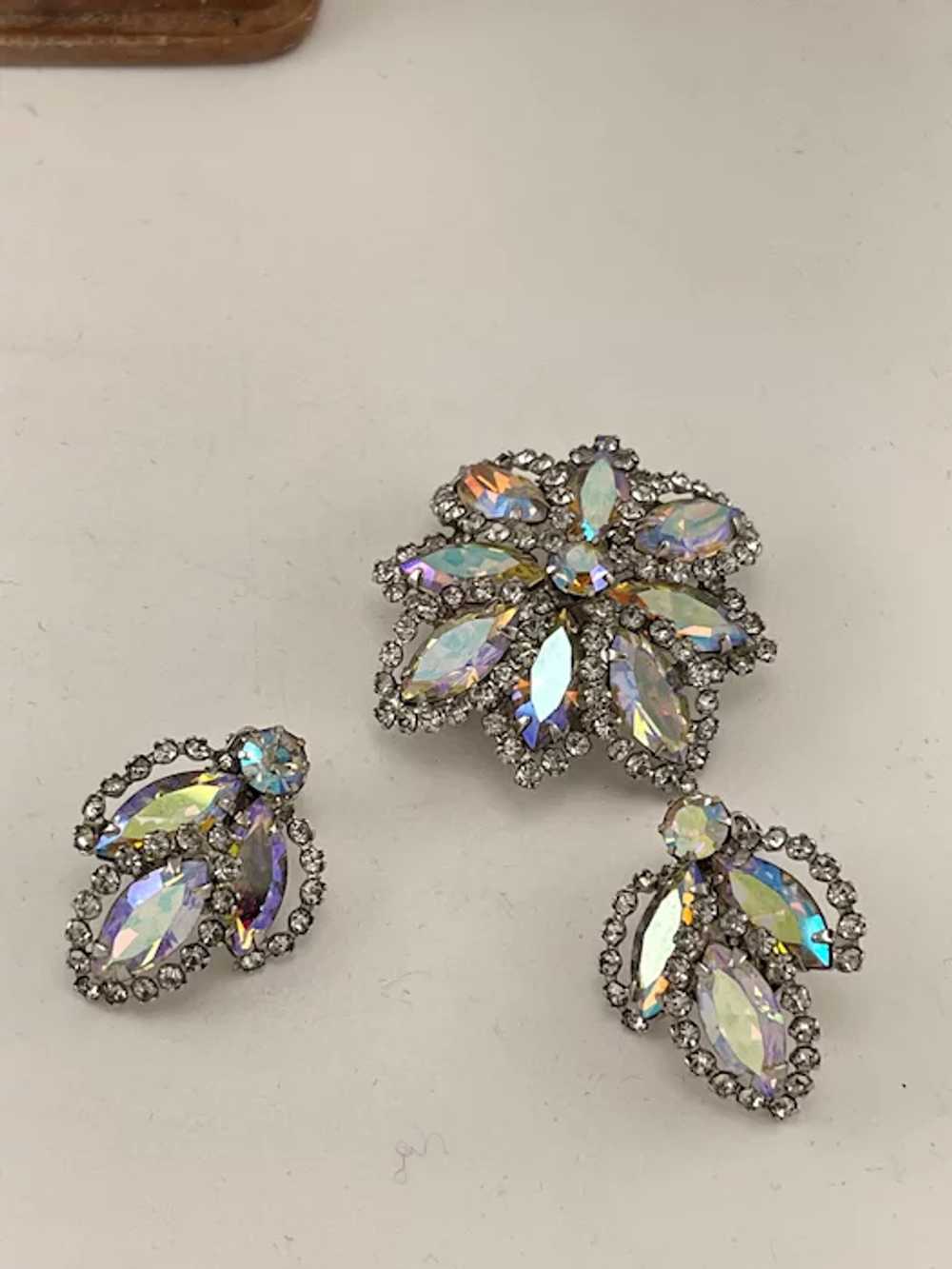 Aurora borealis Weiss Brooch and earring set. - image 2