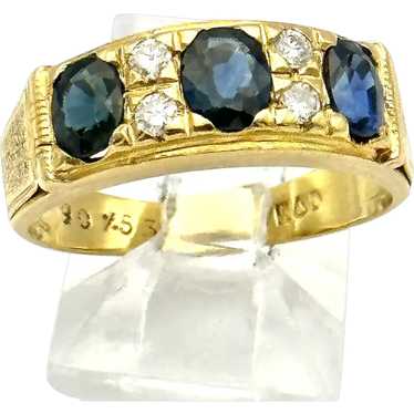 18kt Sapphire and diamond ladies ring