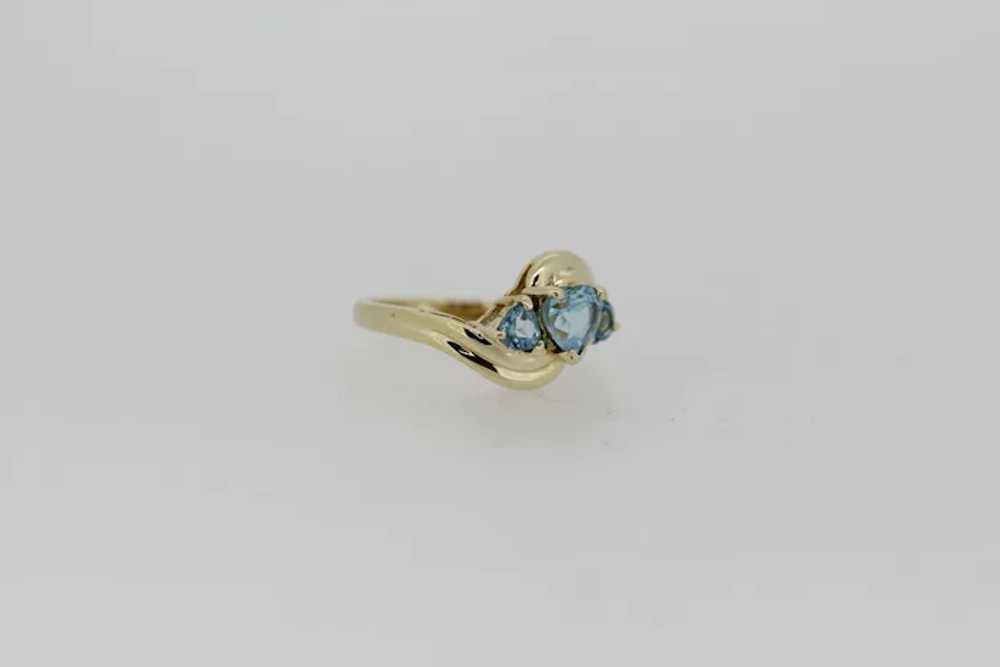 14k Yellow Gold Ribbed Bypass Blue Topaz Heart Th… - image 3