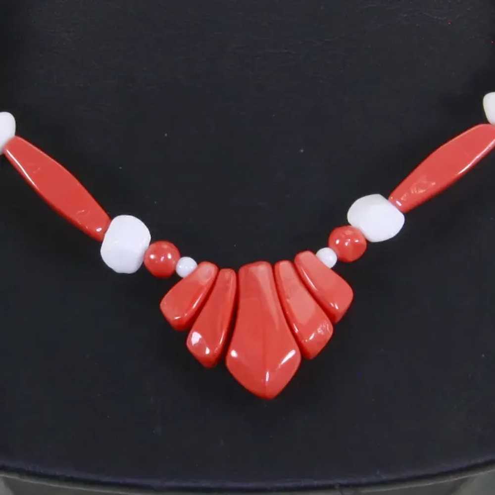 Art Deco Coral and White Glass Necklace - image 2