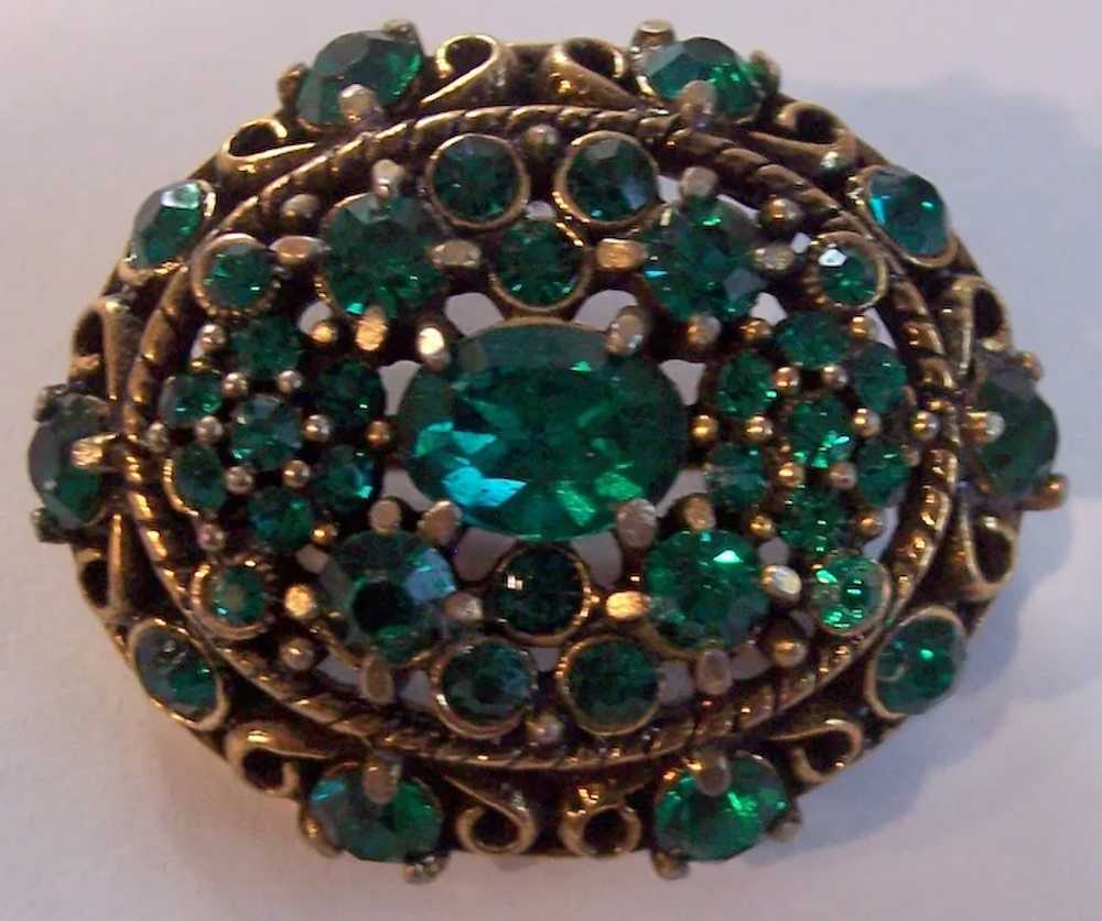 Hollycraft Emerald Green Gold tone Brooch - image 5