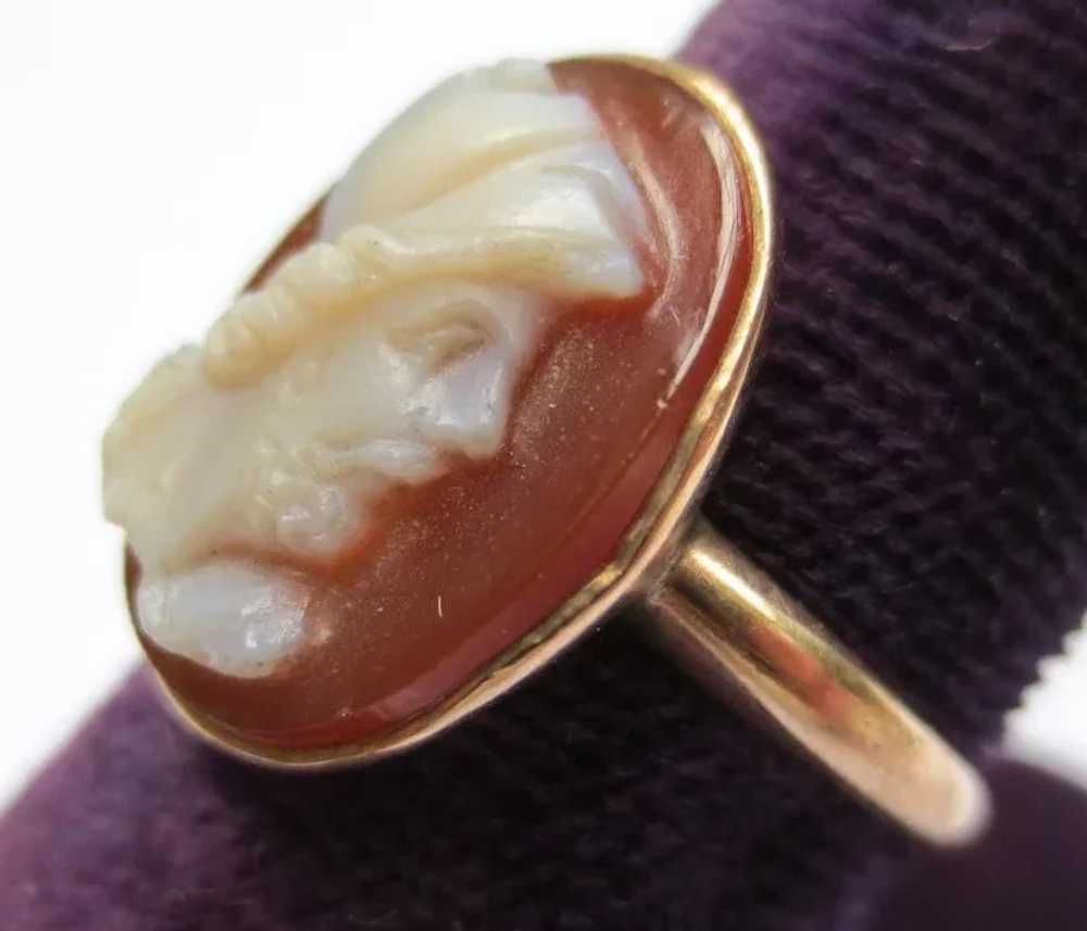 Victorian 10k Gold Hardstone Antique Cameo Ring - image 2