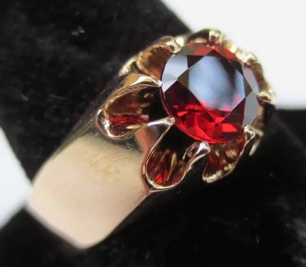 Striking 10k Gold Garnet Claw Set Vintage Ring - image 4