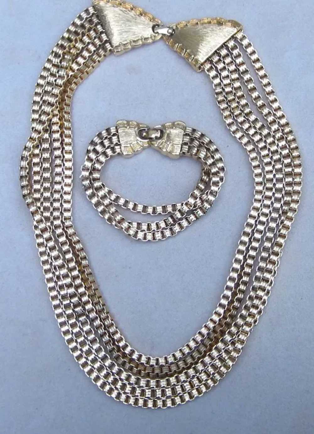 Monet-Runway Box Chain Chunky Vintage Signed Neck… - image 3