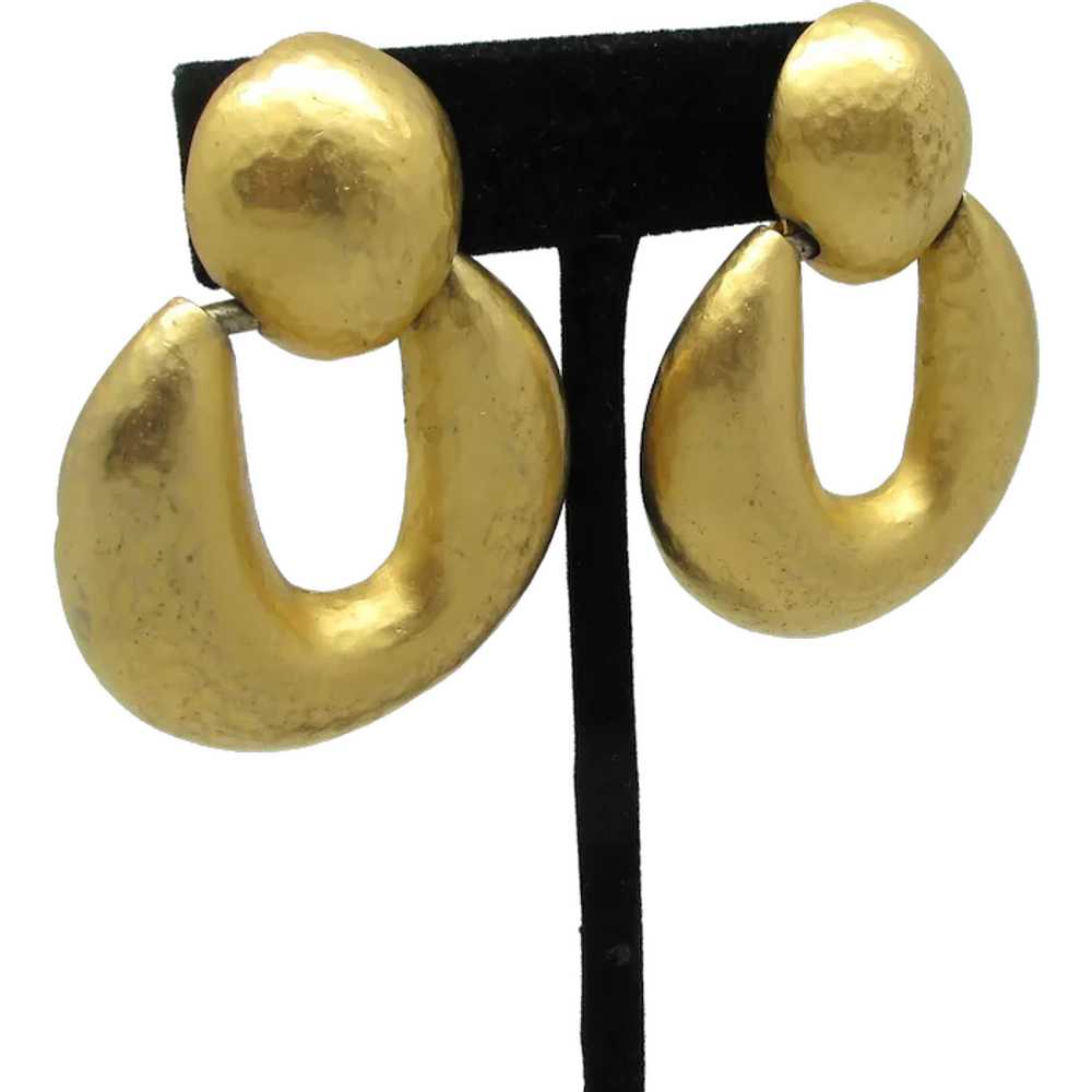 Matte Goldtone Metal Hammered Pendulum Earrings - image 1