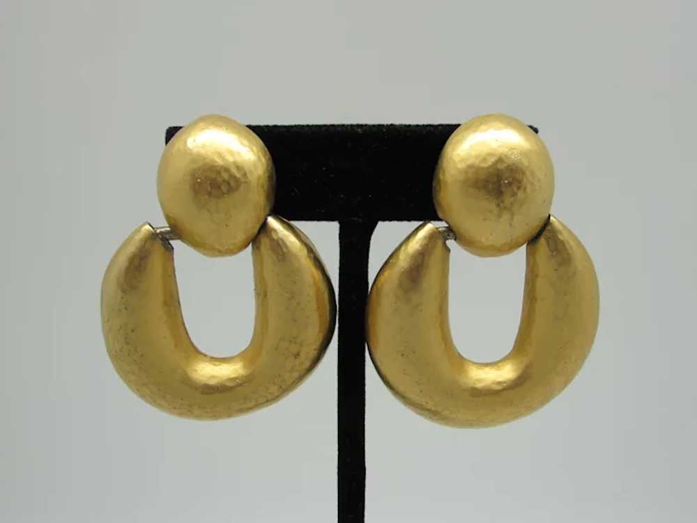 Matte Goldtone Metal Hammered Pendulum Earrings - image 2