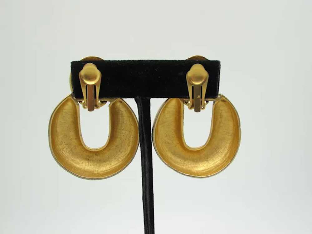 Matte Goldtone Metal Hammered Pendulum Earrings - image 3