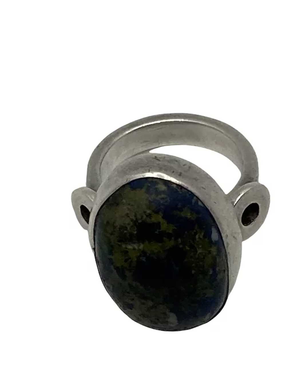 Vintage Sterling Silver and Lapis Signet Ring - image 8