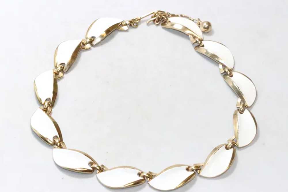 Vintage Trifari White Enamel Link Necklace - image 2