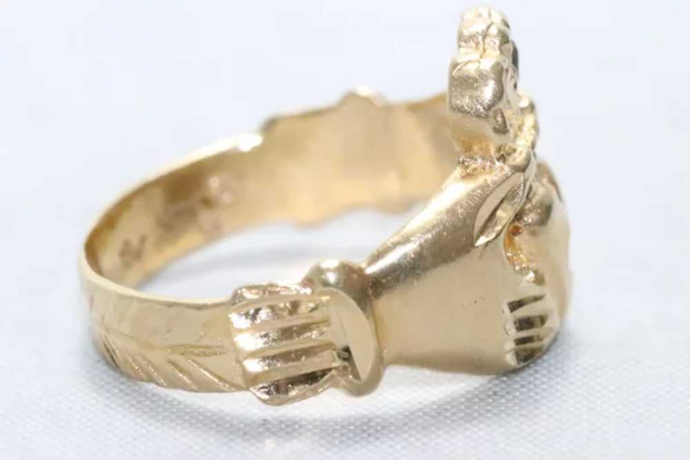 Vintage 14KT Yellow Gold Diamond Cut Claddagh Ring - image 4