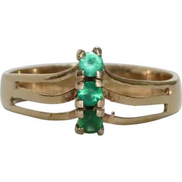 14 KT Yellow Gold Emerald Ring - image 1