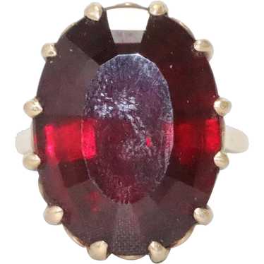 Vintage 14K Gold Oval Garnet Gemstone Ring