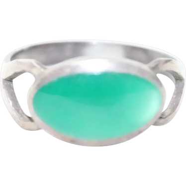 Vintage Sterling Silver Oval Jade Ring